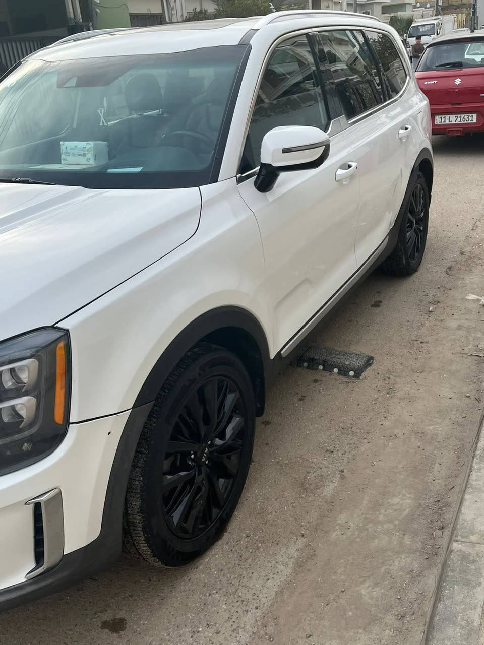 للبيع كيا تولي رايد موديل 19مسجلة 2023بأسمي تحويل مباشر سيارة فول 1/1العنوان ناصرية الشموخ السعر 260ورقه للاستفسار أكثر الاتصالات على الرقم ***********
