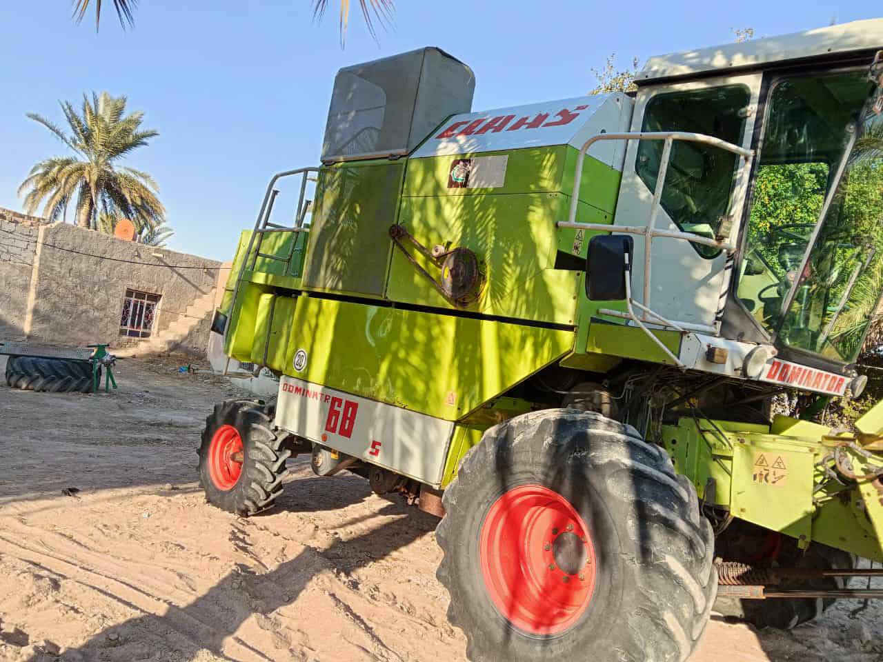 حاصوده للبيع2003فول مواصفات رقم اربيل بريمه نفخ دفاع  تاير26خلفي20 ابلام بوربرن العنوان نجف عباسيه ***********
