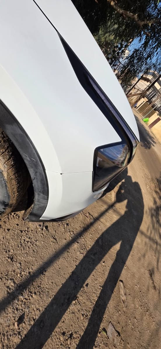 سلام عليكم سيورتج. خليجي موديل 2023 خليجي مكفوله من الصبغ والبارد ماشيه 31 الف. فول عده البانورما جنطه شفط كشن كهرباء. حساس امامي خلفي مود دارايف تدفئه بالكشنات جديده السياره محرك كير مكفولات السعر 225 *********** رقم شمالي تحويل فقط
