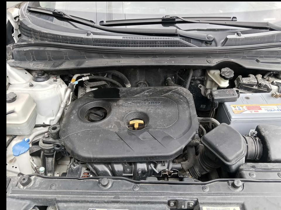 هونداي توسان خليجي ،،،،،،موديل 2016,,,,,,الممشى 140 ،،،،،،،كير محرك بلادي ممفتوح برغي،،،،فول مواصفات ماعدا البصمة ،،،،،محرك 2000دوش،،،،،بانوراما،،،،،،لد امامي ،،،،،بجم أسود ،،،،ويل أسود ،،،،اشاير مري وكهرب ،،،،تحكم سترين،،،تبريد قطعتين،،،،كاميرا اصلية بل المرايا ،،،السيارة مصبوغة 5قطع بس انطيك حزام ،،،،،بدون دواخل وشواصي ،،،تفاصيل ***********
