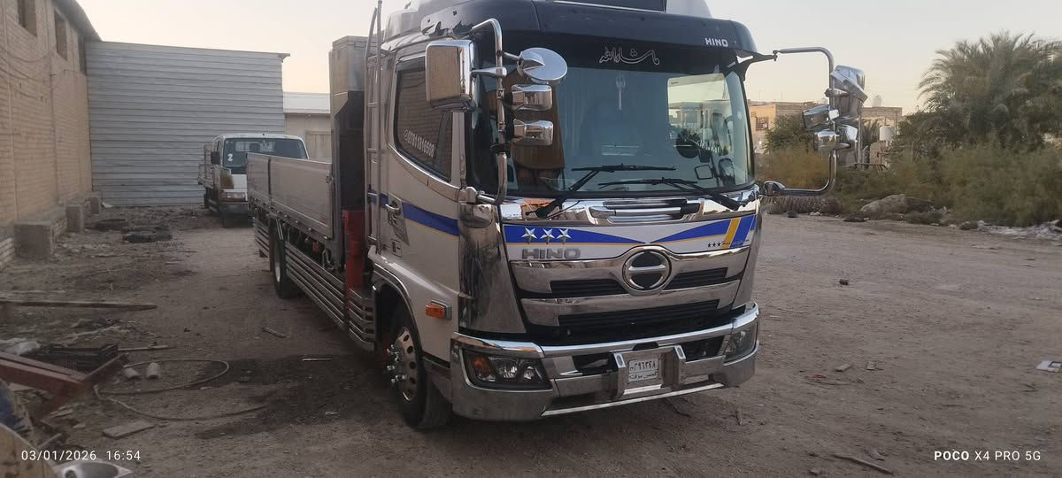 هينو شيطان محدث باسمي تحويل ثاني يوم السعر 350 موديل 23 سته وربع كفالة 5سلندر سلايتين عدل*********** ***********
