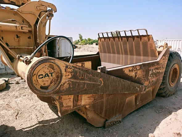 اليات للبيع 
حادلات مطاطيه عدد5
ترنبول عدد6
شفل كتربلر عدد2
شفلات كاوسكي عدد2
كمبيسرات هواء عدد3
بلدوزرات عدد4
كريدر عدد2
***********
