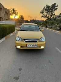 اوبتره ٢٠١١  سيارة مصبوغه جمالي  /مصفر غرامات  السياره جاهزه من كلشي ٥...