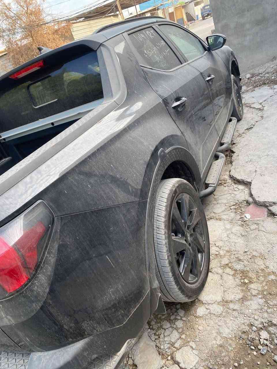 السلام عليكم هونداي سانتا كروز موديل 2023 ضرر كما موضح دفع رباعي مواصفات بصمه فتحه رادار تشغيل عن بعد مرقم بغداد جاملغ بي بارد فقط السعر 200 ه‍ ***********

