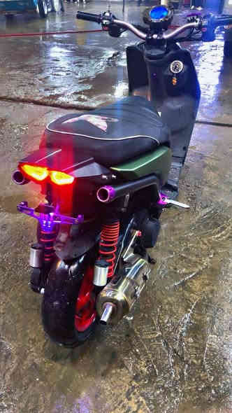 سلام عليكم دراجه سكنس جبلي للبيع دراجه مال رمبه مكفوله كفاله عامه وبيهه كم قطعه تزويد ستيرن وبكلايت وصلنصه ويداد وسستم مكاني بغداد لبياع وهاذه رقمي ***********
