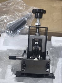 قفل • قطعة • متوفر