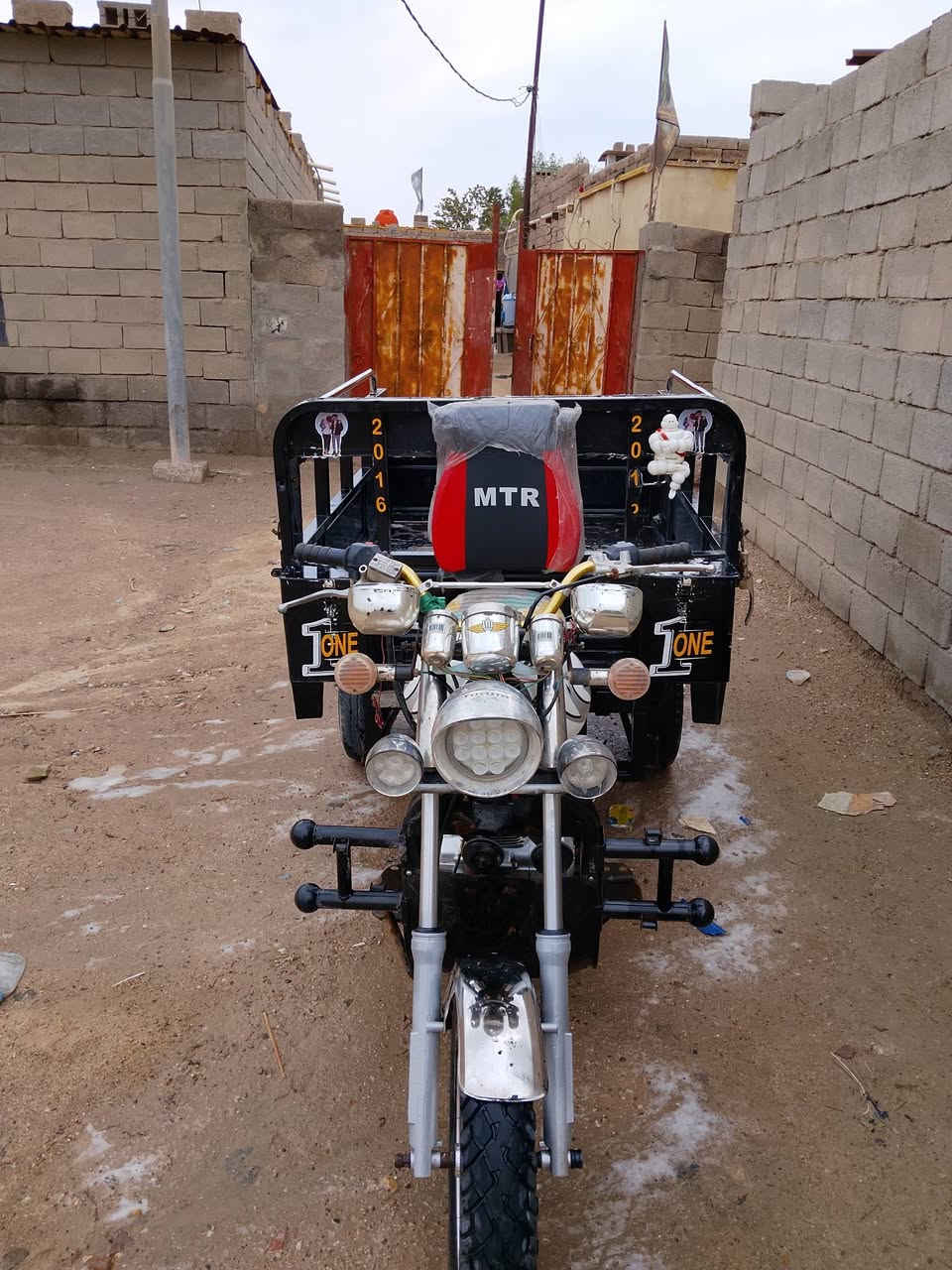 السلام عليكم شباب ستوته للبيع أم تي ار موديل 16 اوراق اصولي كفاله عامه دبلات گدام جدد مكينة مامفتوحه جديده كهربائيات شغالا نگر سلف ستوته مامتعوبه مالت بيت السعر مليون 450 وبيه مجال للشراي العنوان بصره گرمه علي رقم الهاتف *********** والمو شراي لايتصل
