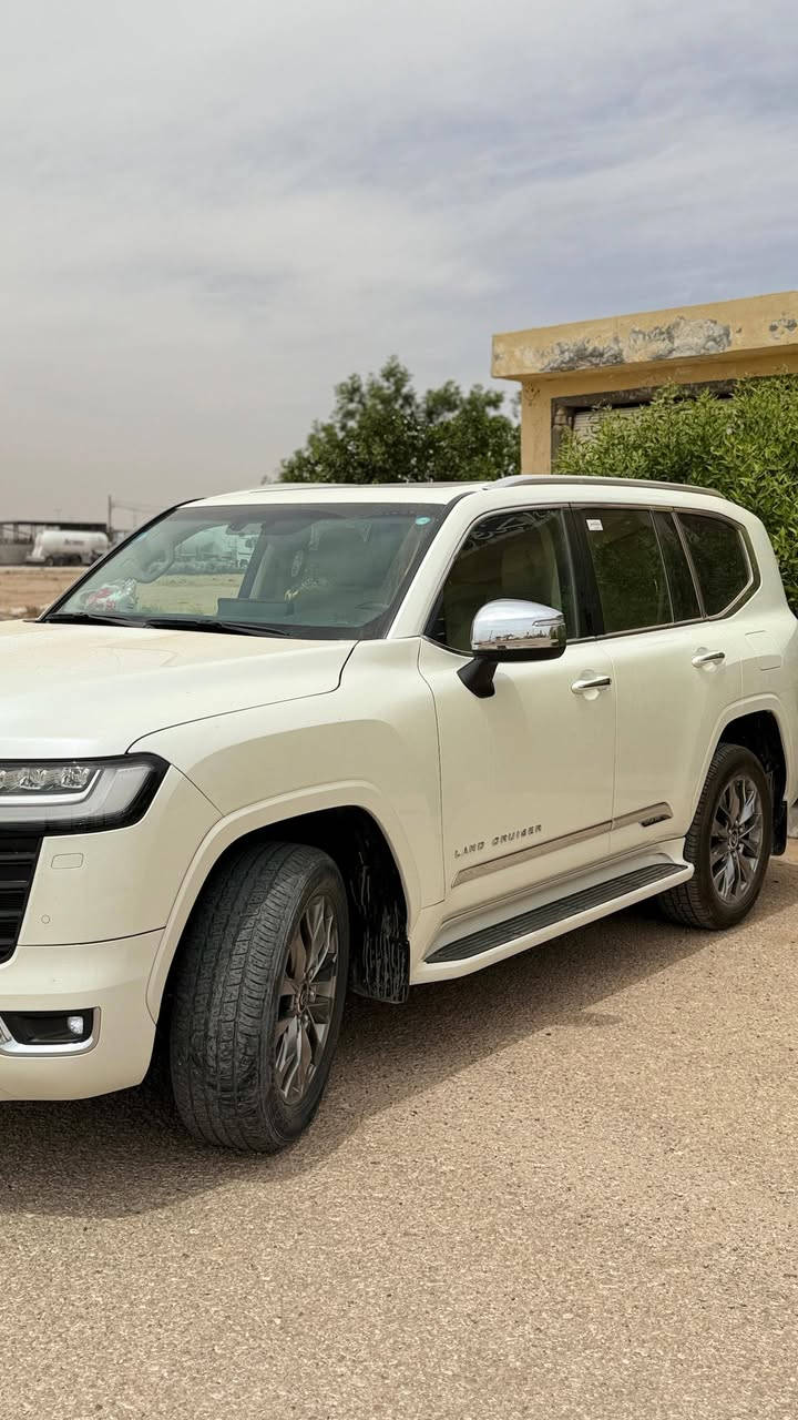 لاندكروزر VX  تون توربو 
موديل 2023
عداد المسافة 49.000
رقم بغداد دولي 
فول مواصفات 4 كاميرات و تبريد تدفئة كشنات امامية و تبريد كشنات خلفية
صندوق كهرباء و ثلاجة لايت لد 4 عدسات
اشارة لكزس و تطعيمات كروم و شحن لاسلكي
كفالة عامة
سعرها 116.500.00 دينار عراقي


**إذا كنت صاحب هذا الإعلان وتريد حذفه لأي سبب، رجاءا أرسل رسالة إلى الدعم الفني**