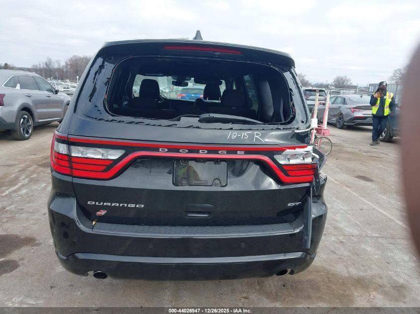 مزاد الإثنين 05-01-2026 
نوع السيارة : DODGE DURANGO GT AWD 2025
📌يمكن ادخالها على كتاب ذوي الشهداء📌
عداد المسافة : 29610  
حجم المحرك: 6 سلندر 3.6
ناقل الحركة : اوتوماتك
الضرر كما موضح بالصور
✅للمزايدة على السيارة الموجودة في المنشور يرجى الحضور الى مكتب الجزيرة في الساعة الخامسة عصرا.
عنوان المكتب : موصل - الفيصلية -قرب مديرية المرور 
أو الاتصال على الارقام التالية👇👇👇
       ***********  ........  ***********  
       ***********  ........  ***********
الفرع  الثاني:
 جنوب الموصل معرض الحاج خالد اللجي: ***********
