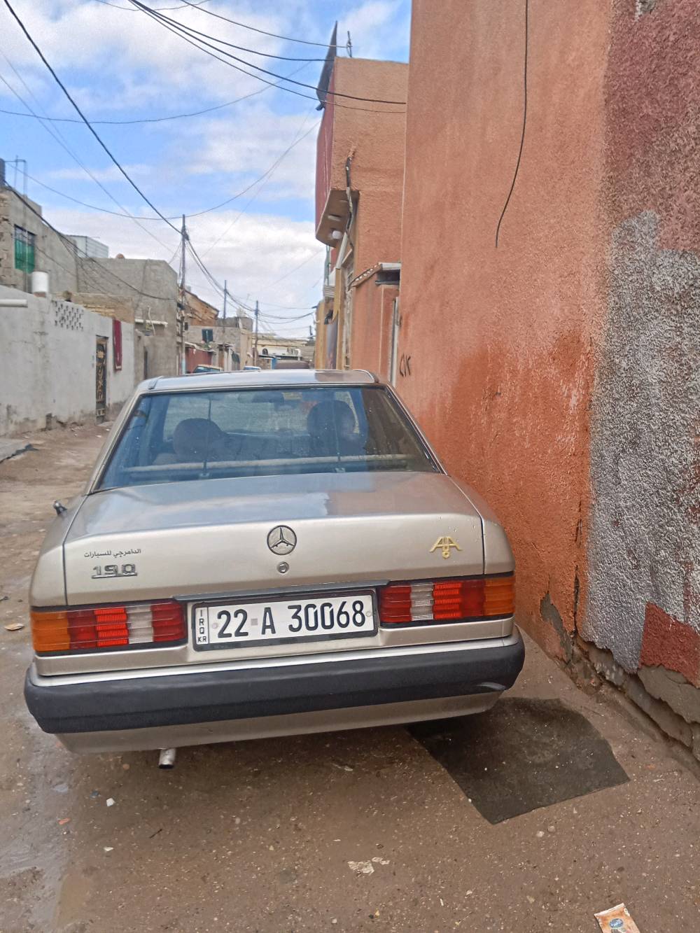 مارسيدس موديل 91 4سلندر كير مكينه بلاد سنويه لل28 بسمي وتبريدهه شغال سلايت عاطل سعرهه 58وبيهه مجال صدر امامي خلفي %80 مصبوغة حزام مكان الشعب سبع قصور 
