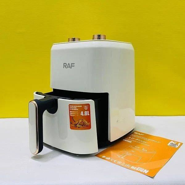 مقلاة راف الهوائية سعة 3 لتر - #الاصلي المنشأ ألماني🇩🇪💯

الأداة المثالية لعشاق الطعام اللذيذ والراغبين بالطهي الصحي. تتيح لك هذه المقلاة الهوائية تحضير أطباقك المفضلة بأستخدام كمية قليلة من الزيت أو بدونه،
مع الحفاظ على قرمشتها وطعمها اللذيذ. بفضل سعتها الكبيرة التي تبلغ 3 لترات، تُعد هذه المقلاة الهوائية مثالية لجميع أفراد الأسرة 

قلي صحي: حضّر أطباقًا لذيذة بنسبة دهون أقل تصل إلى 80% بفضل تقنية الهواء الساخن. استمتع ببطاطس مقلية مقرمشة، ووجبات خفيفة مقرمشة، ودجاج شهي، وغيرها الكثير، دون الحاجة إلى زيت زائد.

سعة كبيرة 3 لترات: تُسهّل هذه السعة الكبيرة تحضير وجبات لعدة أشخاص. مثالية للعائلات أو لتحضير كميات كبيرة.

تحضير سريع: مع محرك قوي بقوة 1300 واط، يصبح طعامك جاهزًا في دقائق. لا مزيد من أوقات الانتظار الطويلة!

درجة حرارة ومؤقت قابلان للتعديل: مع تحكم قابل للتعديل في درجة الحرارة ومؤقت عملي، يمكنك التحكم الكامل في تحضير أطباقك. تصميم صغير وأنيق: تتناسب مقلاة راف الهوائية البيضاء تمامًا مع أي مطبخ، بفضل تصميمها العصري والموفر للمساحة.

سهلة التنظيف: بفضل السلة القابلة للإزالة والسطح غير اللاصق، يسهل تنظيف هذه المقلاة الهوائية بسرعة.

خالية من روائح الزيت: بفضل استخدام كمية قليلة جدًا من الزيت، لا داعي للقلق بشأن الروائح الكريهة في مطبخك

#الاصلي المنشأ ألماني🇩🇪💯

السعر خااص
🚘 يوجد خدمة توصيل لجميع محافظات العراق ٤ الاف 🚘


**إذا كنت صاحب هذا الإعلان وتريد حذفه لأي سبب، رجاءا أرسل رسالة إلى الدعم الفني**