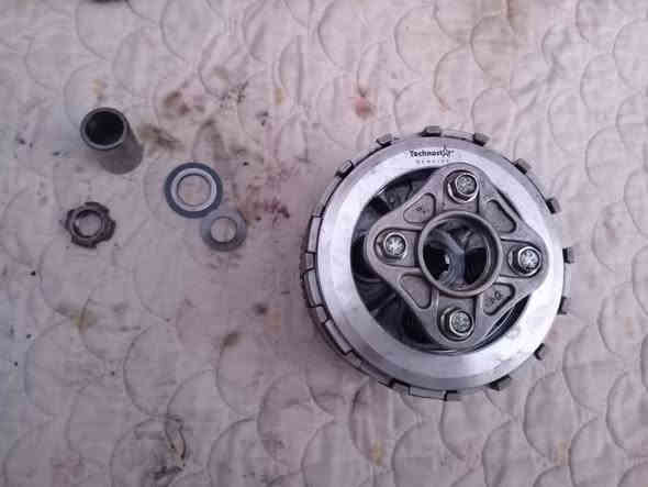 كرنك جديد غراض كله جديد بس انه ابيعن تفصيخ بوشه وبستم مال بوكسر ب 25 جدد وكالة ومال ايراني ب 25 حته عصافير وياه وبعد اهواي الي يفيدنك راسلني خاص وتدلل هذا رقمي 

*********** #البصره ##الكزيزة
