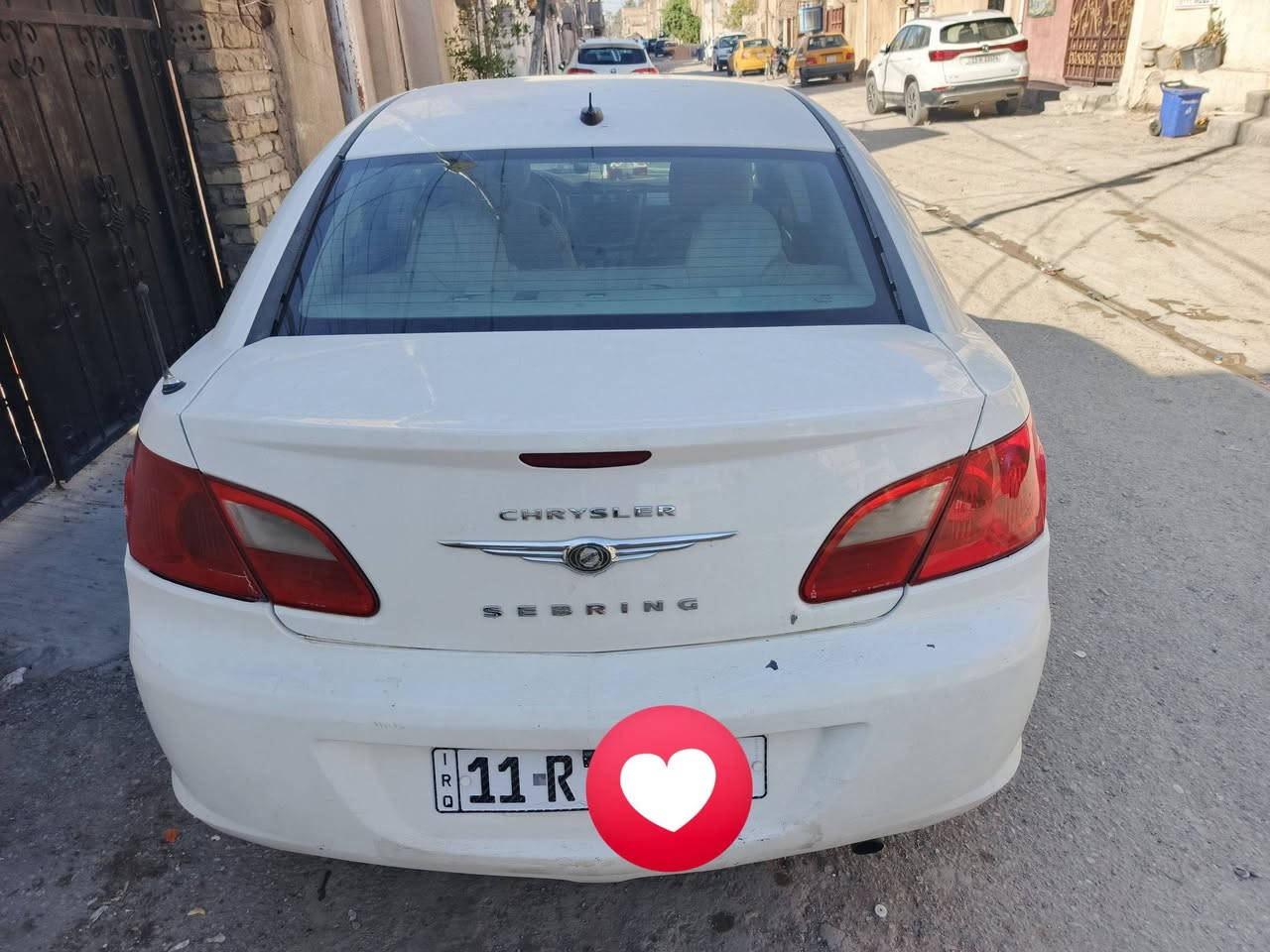 سلام عليكم للبيع او مراوس كرايسلر سي ٢٠٠ موديل ٢٠٠٩ كير ومحرك كورلا ٤ سلندر حجم ٢٢٠٠ خير من الله بيدي شديتهن سيارة جاهزة من كلشي حدادية امامي خلفي جديده كهربائيات كلها شغالة شاشه كامره ارضيه جلد باتري جديد تخم بلكات ونوزلات وعبوة كله جديد ادامة كامله رقم بغداد باسمي سنوية لغاية ٢٠٢٩ هزة جديده بشهر ٩ حادثها جاملغ امامي عكس السايق ومصلح وشوية بل حديدة مال بدنه وره شباك البجم لا دواخل ولا شاصي ولا اي شي التبريد صار بي ليك فقط قبل شهر وبسبب الجو بارد ما مسوي غير الليك اني خسارة كمبريسر شغال وفان ع حسب الاصول للبيع ب ٦٠ وبيها مجال او مراوس حسب القناعه وكلشي بسعره مكاني بغداد المنصور متواجد واتساب ***********
