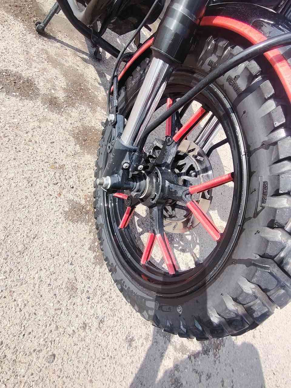 السلام عليكم اخوان
علا بركه الله
دايوان لاتي اسود🐦‍⬛
موديل 2023 نازله 2024 عله أيدي
ماشيه 23 الف عله ايد وحده
كفاله عامه من الألف للياء
الدراجه ما مفتوح برغي بالمكينه
جيب فيتر درجه اولى وفحص
الدراجه سنويه ورقم كربلاء من شركه أخذته والشركه معروفه (النور) تحويل شوكت متريد حته لو اروح وياك ما عندي شي
نواقص الدراجه حته اكون صادق وياكم
✋ دبل امامي نص عمر وما يبين بيه الطسه أكدر امشيه  عليكم واكدر اجفته بس اكو الله 👆

😒جاملغ خلفي
او لا تخافون اني وياكم بالسعر خادمكم
من تجي تشتري اني اخلي الله كبالي وبيع لو اعرف اخسر بيه الله يشهد
الدراجه مزوده
درع البو الجيوب مثل ما موضح
مرايات كاربون فايبر جوده متوسطه
واقيات  يدات شغالات دبل اشاره.
        السعر 1400 او بيه مجال حق الجيه والجاملغ والدبل 
مكاني بغداد حي اور
للتواصل ***********  مفتوح وتساب هم
*********** هذه وتساب فقط
واني خادم وشكراً للادمن
