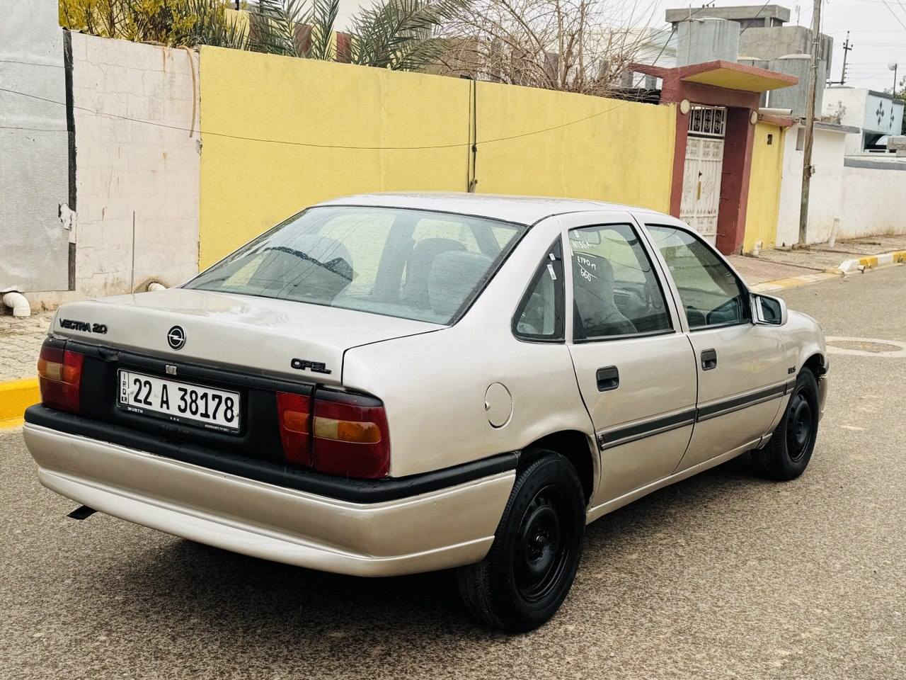 اوبل فكترا للبيع 
موديل 1991
رقم اربيل جديد شرط التحويل والوكاله
محرك 20. كير ومحرك شرط لاصرف ولابخار ولاصوت
سياره بدون مصرف جاهزه من كل النواحي
كهربائيات وتخم تاير وصدر امامي وخلفي كلها جديد
سياره بدون ضربه مصبوغه عام للجماليه فقط
السعر 38
*********** طوز, صلاح الدين
