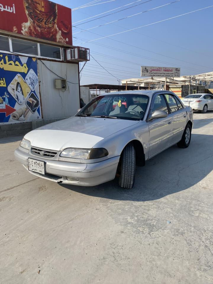 سوناتا 1994 رقم بغداد مشروع وطني محرك 2000 كير محرك صدر  كله حاويه تبريد ثلج تدفئه شغاله كهربائيات كلهة شغاله سستم سماعات و مسجل جديد تخم تاير مازدات جديد شادهن لايت فول  داخلهة كلهة جديد شرط ترايك 180  السعر 44 و بيهة مجال. عنواني ديالى الخالص ***********
