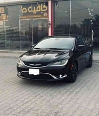 للبيع سي 200 موديل 2015 امريكي. سيارة حادث شخوط بابين وجاملغ سونر مرفق...