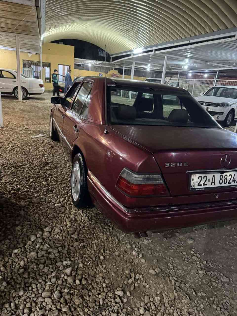 سلام عليكم شباب 
دب موديل 93 
مكينه خراطيم نوزل المرغوب  كير ديفور 
تبريد ثلج 
داخل ما روني جديد. 
تخم تاير  
حداديه جديده 
منظومه بانزين جديده كله 
سياره بيه حزام صبغ 
كله بلادي 
جاهزه ماعيزه برغي***********
