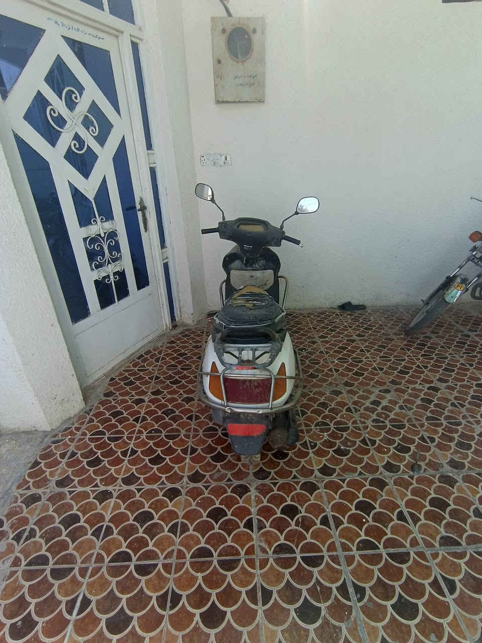 للبيع عطلانة ابيع عله وضعها كوت شهداء ب١٧٥ 
***********

