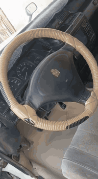 البيع سياره ارنب طويل
مديل91
 سنوية ٢٧ اتخلص راعيهه موجود
: مكفولة كافة ارسميات
السعر 55
***********
البصره شط العرب الكباسي
