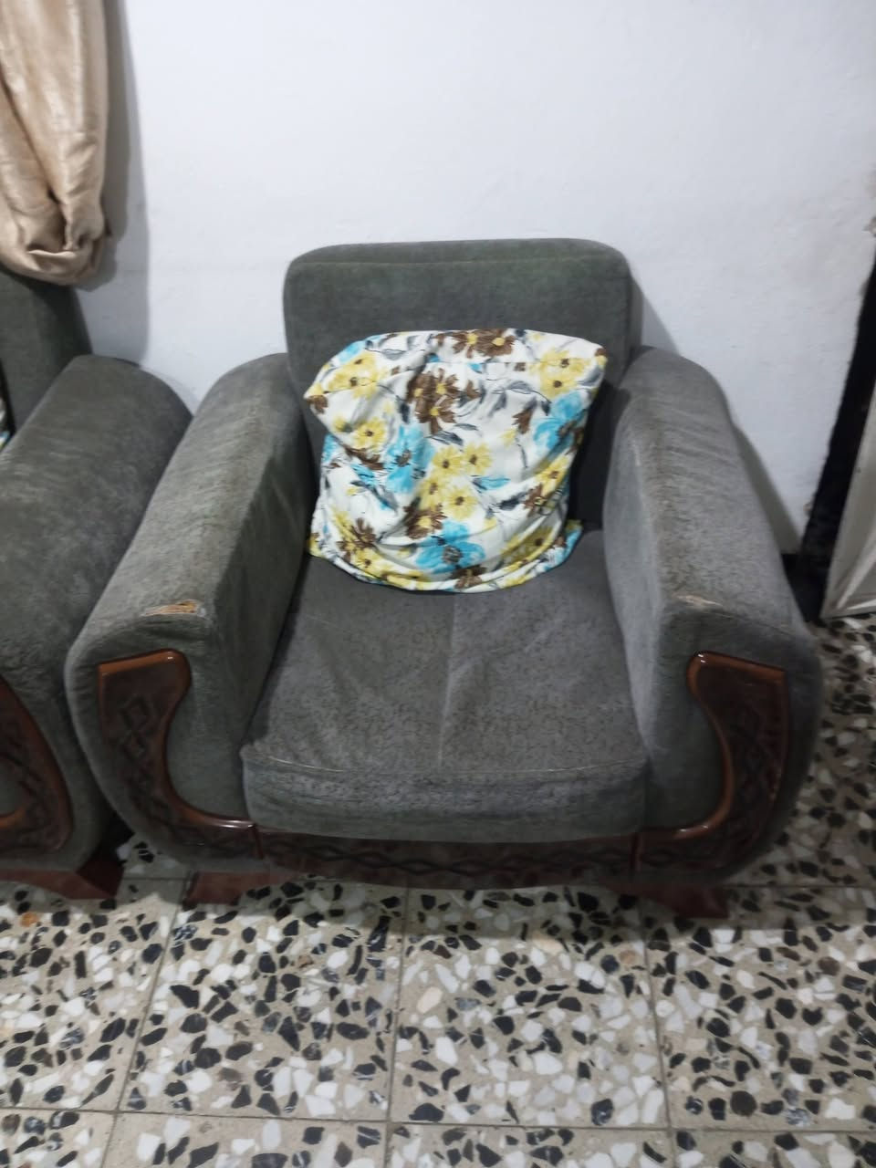 تخم تركي 10 مقاعد نظيف السعر 150 وبي مجال مكان بغداد


**إذا كنت صاحب هذا الإعلان وتريد حذفه لأي سبب، رجاءا أرسل رسالة إلى الدعم الفني**