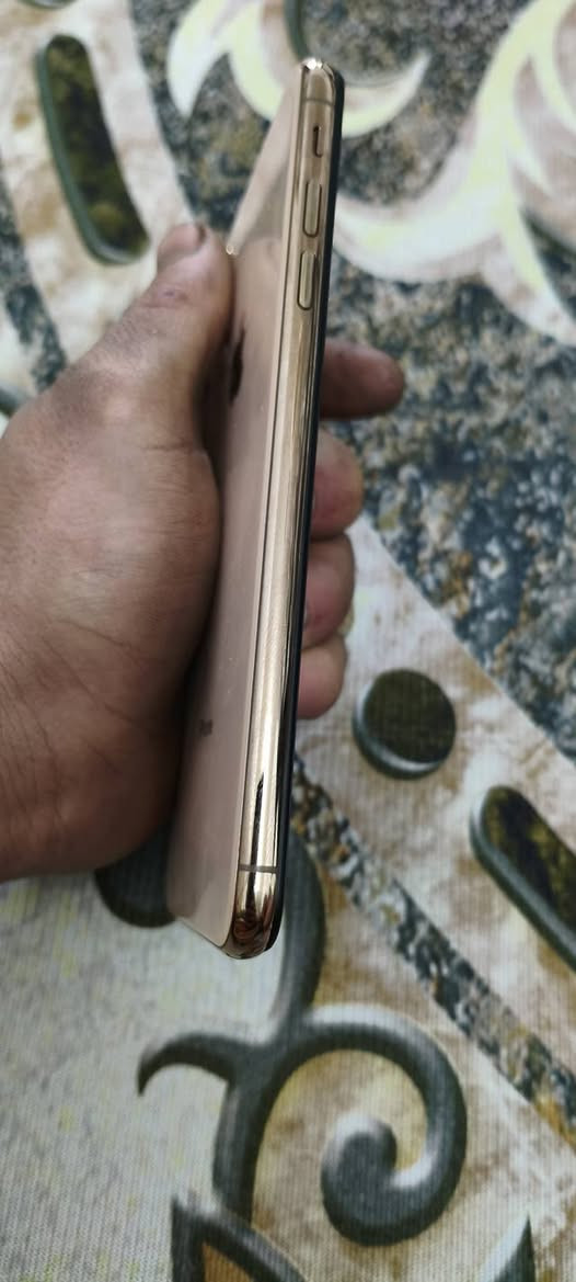 سلام عليكم
للبيع اكس ماكس 
مبدل بطاريه نوعيه جيده تقره 100 
شاشه 3 خيارات 
ذاكره 256 فيس ايدي واگف 
الكامرات بيهن غواش يرادلهن تنضيف 
السعر 150 وبي مجال شراي تفضل خاص 
اتصال *********** // ***********
