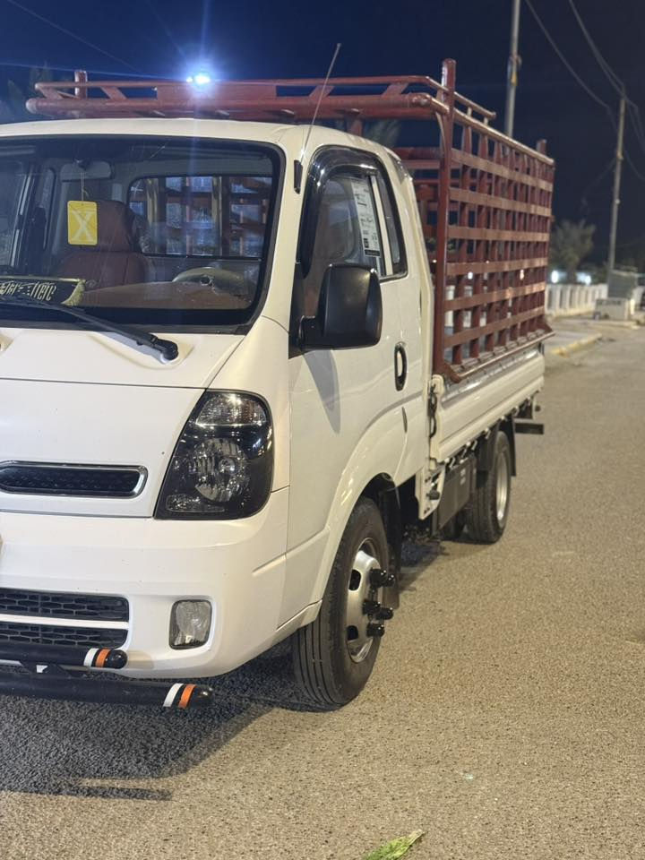 السلام عليكم كيا فحل 2019 مكفول كفالة عامه مكينه كير اكسل صبغ ضربه كامله تانكي 100 ويل محور تخم تاير جديد محجر بوري الثگيل درجه أولى جديده وجاهزه للشغل بسمي سنويه وارقام انگليزي بغداد تحويل ثاني يوم ***********. / ***********
