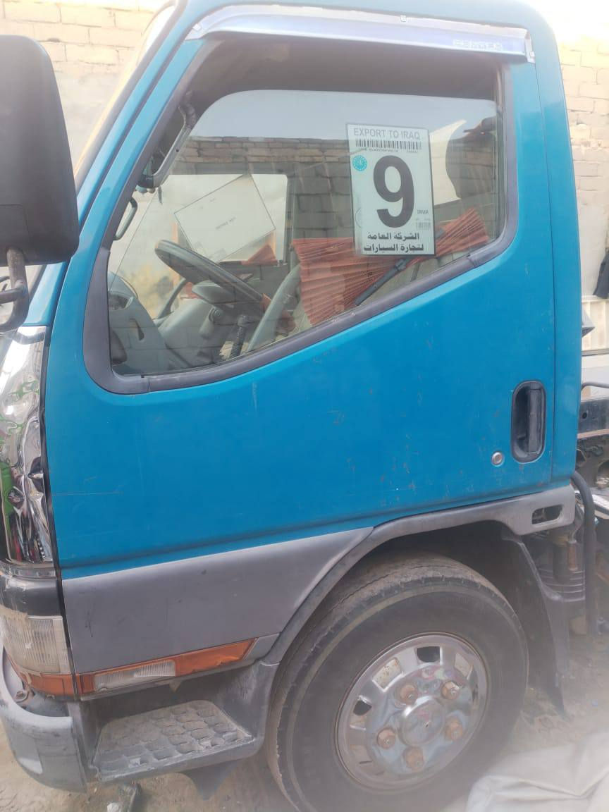 سلام عليكم
كنتر بزون قلاب معلاية 
مكينه وكير جديدة 
حدادية وتايرات جديدة
رقم كربلاء صدامي
***********
