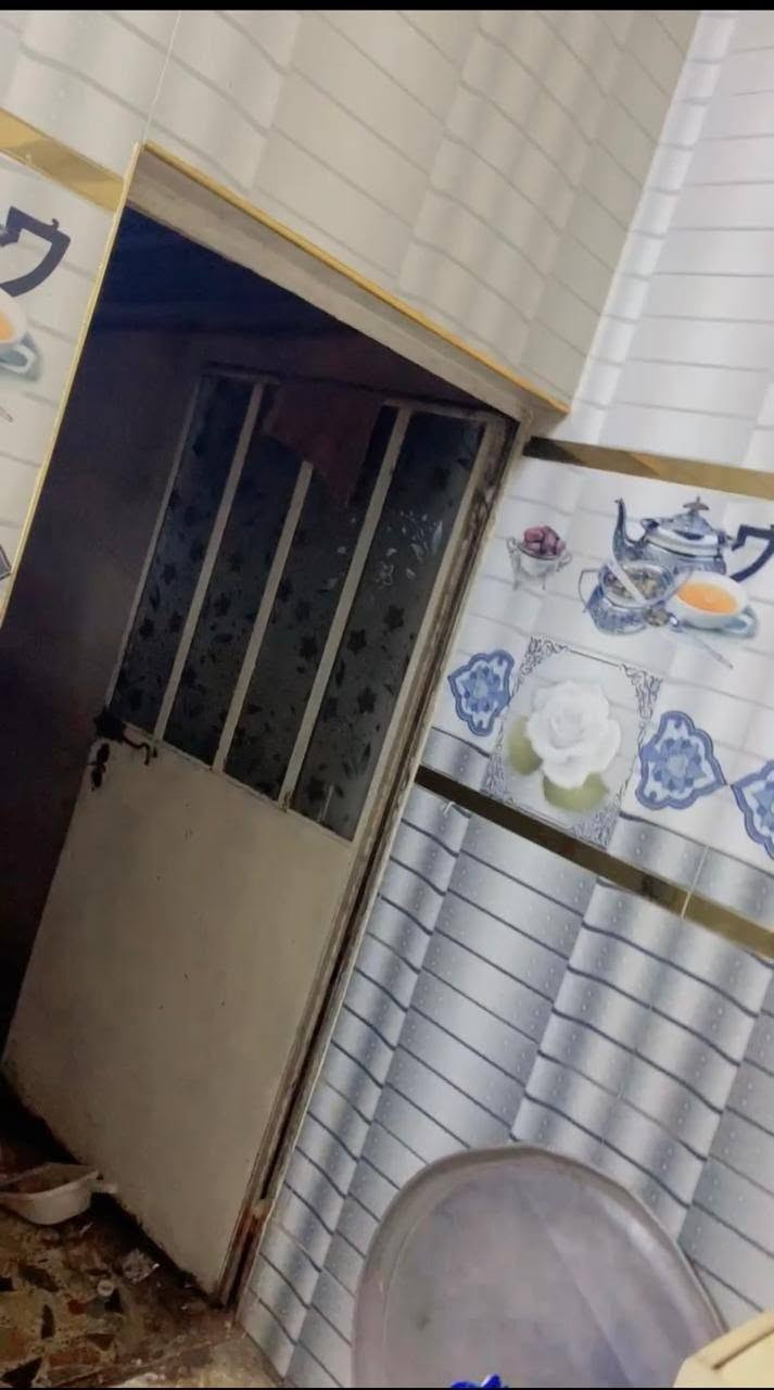 السلام عليكم
دار 🏠 المساحه ٢٠٠م طابو صرف العبيدي شهداء الأولى خلف مطعم العائلة طابق ونصف استقبال وهول ومطبخ وغرفه وصاله درج وصحيات الطابق الثاني غرفتين منام وصحيات سطحين بي الاستفسار اوالاتصال على الرقم ***********

اداره مكتب الهدى للعقار العنوان بغداد العبيدي شهداء الأولى شارع المحافظ قرب رحيم المضمد
