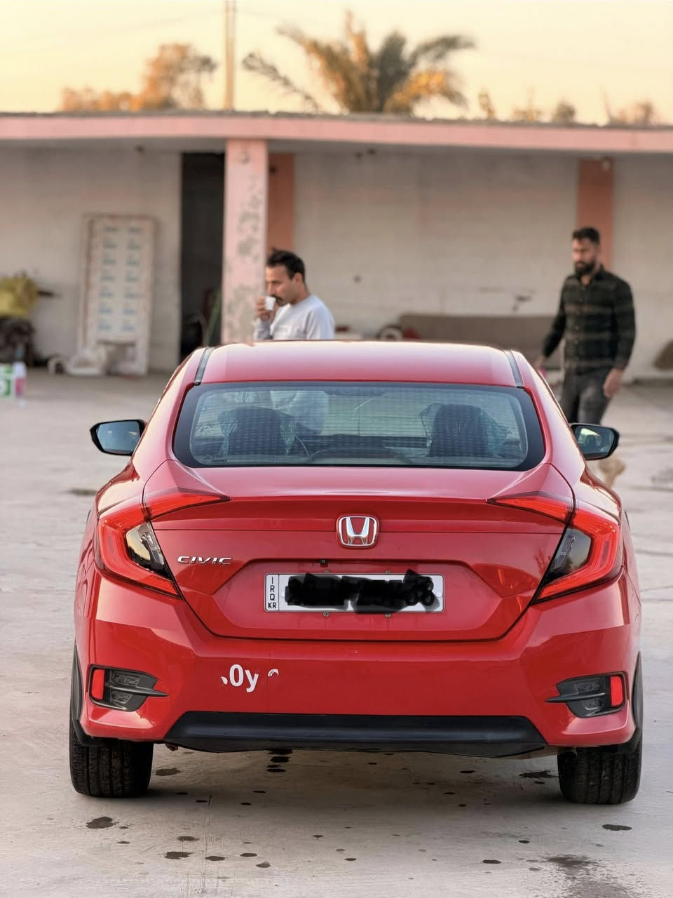 السلام عليكم  هوندا سيفك 
مويدل 2017 وارد أمريكي سعرها  ١٠٧ بي مجال بسيط
مكينه 2000 رقم سنوية جديد
ماشية 116 الف كير مكينه مكفولات
تحكم استيرن جهتين كاميره سايد أبريك بصمه اوتو هولد و نظام ايكو لايت عالي ناصي زنون داخل كلش جديد 
[[ بجم كبس بدون ايرباك بدون دواخل ]] 
حادثها فقط باب ونص جاملغ خلفي 
سونار مرفق 
---------------------------
العنوان ديالى خانقين 
للاستفسار ‭📞***********//
