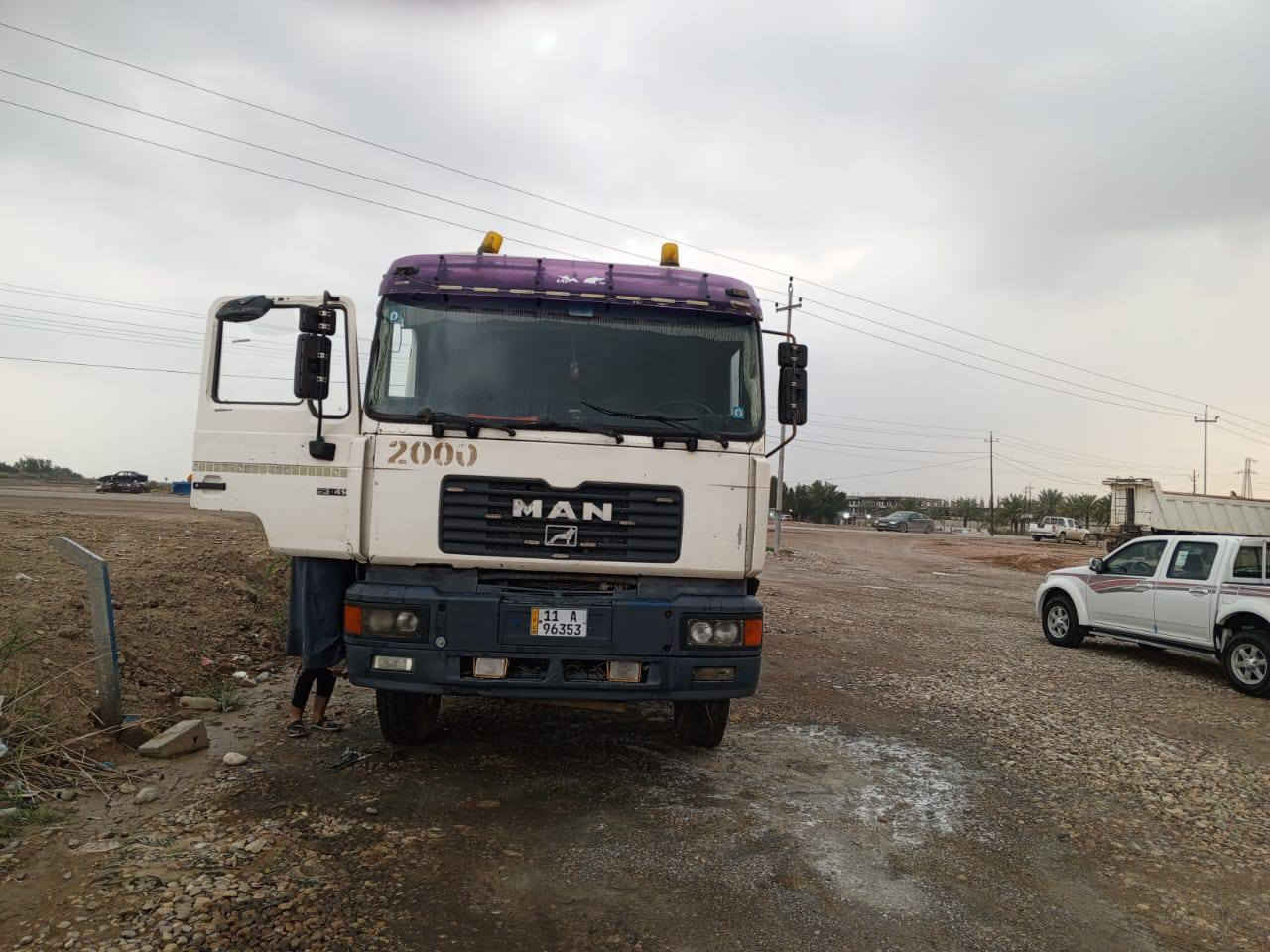 مان للبيع موديل 2001 رقم بغداد دولي بسمي مجموعه جيئف وربع حديث ام الربل محرك بم  ونوزل تخم تاير ***********,***********،،واسط الزبيدية
