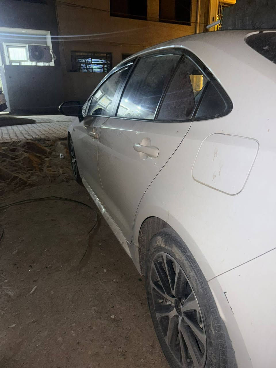 السلام عليكم 
للبيع كورلا هايبرد 2024 
ماشية 50 الف وقابل للزيادة 
مكفووولة من جميع النواحي 
عدا بارد نص شبر بيهة 
شخطين بالدعامية فقطط 
السيارة بأسمي تحويل ثاني يوم 
مكاني الدورة / شارع الشرطة 

22 مليون و 700 بيهة مجال حك الجية 

***********
