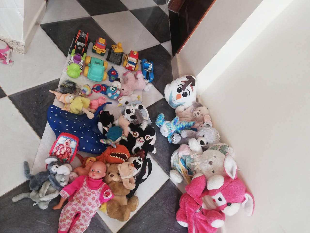 لي  جوي فرونسي لي خاصه جملة يساومني مليح و نبيعلك


**إذا كنت صاحب هذا الإعلان وتريد حذفه لأي سبب، رجاءا أرسل رسالة إلى الدعم الفني**