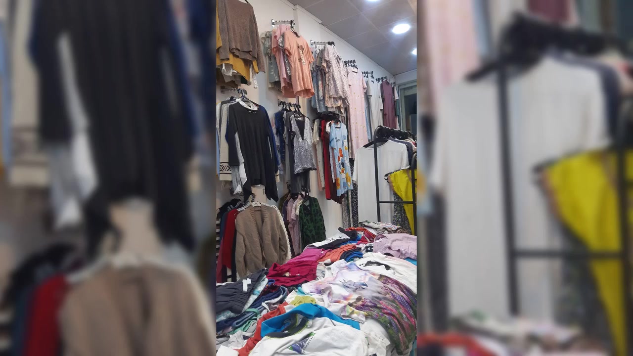 اعلان.......اعلان.........
يعلن بوتيك OYT
عن اسعار الالبسة داخل المحل 
الشلحات الطويلة والقصيرة ب٤٠٠٠   اربعة الف و٣٠٠٠ ثلاث الف
التراكات كل القياسات ب٤٠٠٠ اربعة الف و٣٠٠٠ ثلاث الف
البسة الاطفال من ال٣٠٠٠ الثلاثة الف الى ال٥٠٠ دينار
الالبسةالشتوية القطعة ب٣٠٠٠ ثلاث الف و٢٠٠٠ الفين
عنوانا 
تولة فروش مقابل باب التربية ومجاور زهور ايهان
يفتح المحل من الساعة ال٨ بعد الفطور الى ١٢ ليلا


**إذا كنت صاحب هذا الإعلان وتريد حذفه لأي سبب، رجاءا أرسل رسالة إلى الدعم الفني**