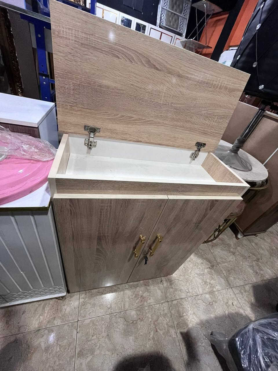 من معرض وموبليات اميد 
انسب أسعار لدينا افتر سوك بل أخير تعال يمنا وأحكم بنفسك
💥💥📣📣📣📣
يتوفر لدينا غرفة نوم 5 قطع و غرفة نوم 6 قطع وغرفة نوم 7 قطع وغرفة نوم 8 قطع وغرفة نوم 9 قطع وغرفة نوم 10 قطع وغرفة نوم 11 قطع كل موديلات غرف نوم متوفر لدينا أكثر من 200 موديل  من غرف
يتوفر لدينا غرف نوم شبايي

دوشك نفرين أكثر من 10 موديل 
دوشك نفر واحد أكثر من 10 موديل

قريولة خشب و حديد
وسفري تركي و عراقي و صيني 

تعلاكات أكثر من 21 موديل

طبلاة أكثر من 50 موديل
خماسي و ثلاثي و رباعي 

كنتور بابين و 3 أبواب و 4 أبواب و5 أبواب  و 6 أبواب 

وكاروك اكثر من 15 موديل 

مستواليت 
امرايه عمودي
ميز مكتبي 
كراسي مكتبي 
ميز طعام🍱🍜
ميز تلفزيون📺
عش مرجوحة
عش أطفال 
طخم ديوان
قريوله طابقين
زحلكيه
مرجوحة حديقه 
ميز طعام حديقه🍴

العنوان قضاء طوز خورماتو شارع عام مقابل معرض الغدير مجاور ايوب ديكورات او مجاور علي فاتح الزراعي

بإدارة
علي عباس 
***********
***********
