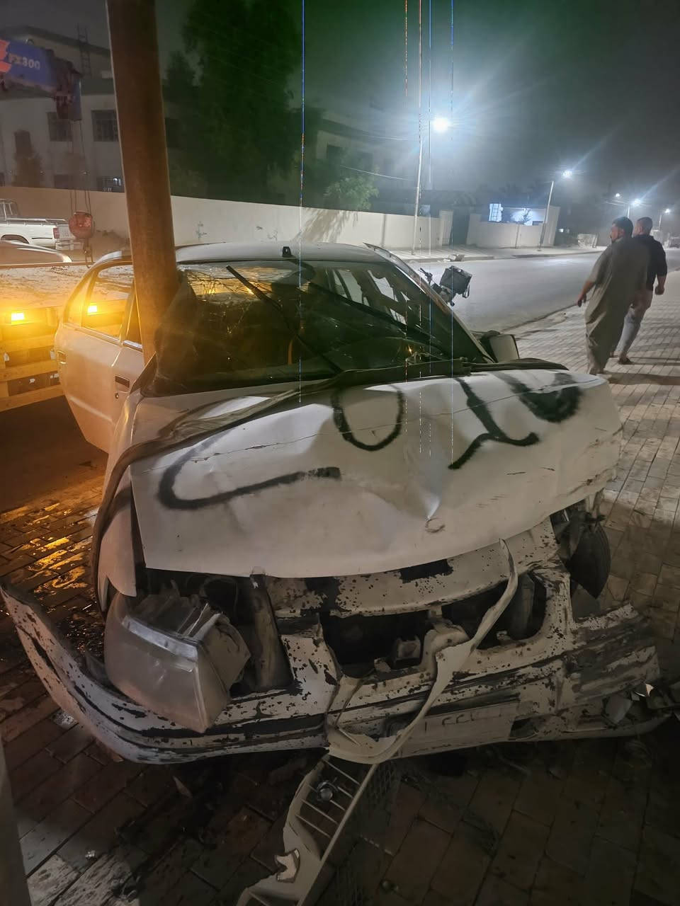 سمند موديل 2010
رقم فحص صلاح الدين
حادث مثل ما موضح بالصورة 
محرك ضمان و شرط كير عادي
كلشي بيها  شغال حادثها باب الي بصف السايق فقط
للاستفسار ***********
