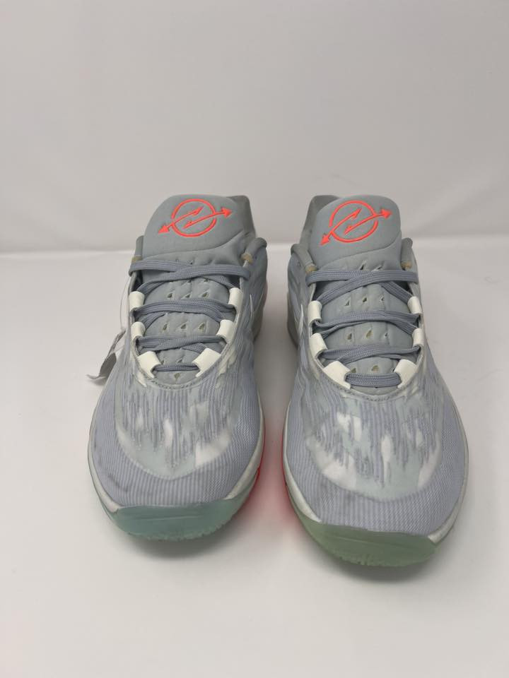 Nike zoom gt cut2
زوم اصلي وكاله غير مستخدم القطعه عليهة ليبل الاسم ومختوم نفسه عل حذاء من كل مكان كدامك لختومات واللون المميز ولجمال لونه بل حقيقه وشكله أحله ب الف مره من الصور يعني الصور تحجي, لمهم تفحصه كدام المندوب اذا مو اصلي وميطابق الكلام يرجع وكلشي متدفع واني الممنون يلبس 44(28.5cm) توصيل متوفر 

السعر ٤٥الف دينار فقط


**إذا كنت صاحب هذا الإعلان وتريد حذفه لأي سبب، رجاءا أرسل رسالة إلى الدعم الفني**