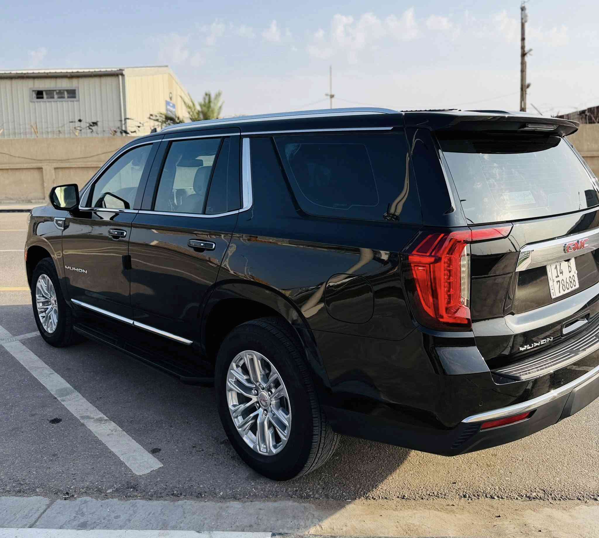 GMC 2024 وكالة المنصور خليجي
الفئة: SLT

ماشيه 14 الف كيلو  كفاله فقط بارد جملغ لأمامي 
بدون تغليف سياره 
المحرك: 5300 

رقم بصره

المواصفات:

1- ثلاجة داشبول ديجتل

2- تشغيل عن بُعد

3- إطفاء ذاتي

4- حساس أمامي وخلفي

5- رادار أمامي وجانبي

6- باب خلفي كهرباء

7- كشنات كهرباء

8- تحديد مسار السعر 525 بيه مجال 
مكان سياره بصره لاستفسار ***********
