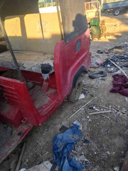 تكتك بياجو١٨ اوراق بيه نقص محوره محرك ستوته بس ماشاده أنا شتريته هيج  سعر مناسب 300 رقم ***********
