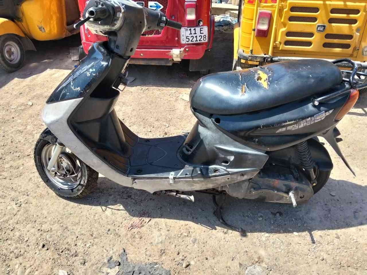 سلام عليكم دراجة ماكس قجمة نضيفة سلف هندر اي وقت عوزهة شغلات بصيطة تفاصيل *********** سعرهة 250 وبيهة مجال العلوان بغداد شعب
