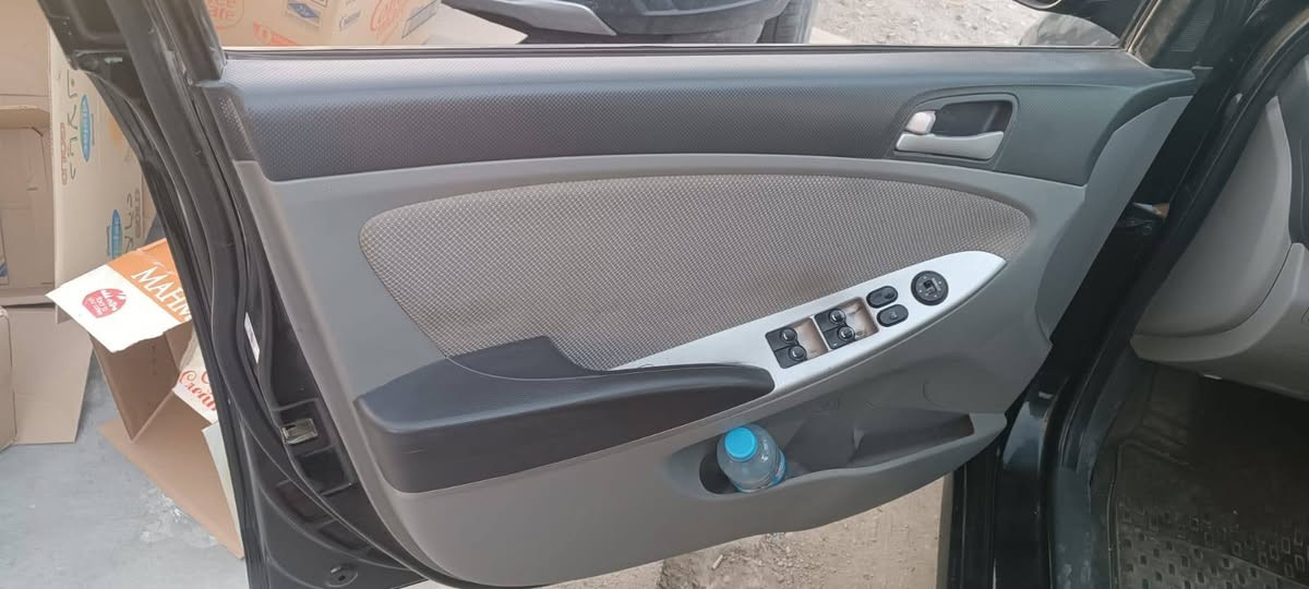 اسكنت موديل ١٣بيها اربع قطع رقم سليمانيه مكان السياره ديالى شهربان السعر جداً مناسب 
***********
