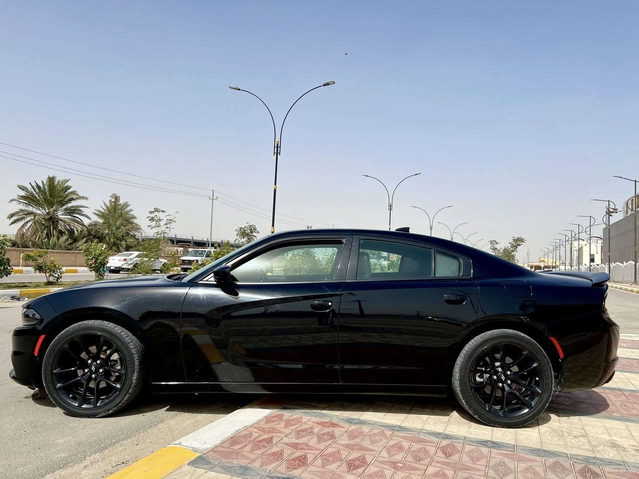 السلام عليكم
للبيع جارجر 2023 أصل
الضرر : تقرير تعمل وتسير 
العداد : حالياً ماشيه 15 ألف ميل 
السياره جديده وكامله من كلشي مابيه نقص ابد وبأسمي تحويل ثاني يوم 
3600 v6 
رقم ذي قار مميز 
اللون أسود
السعر 270$ وبيه مجال 
واتساب او اتصال ***********
