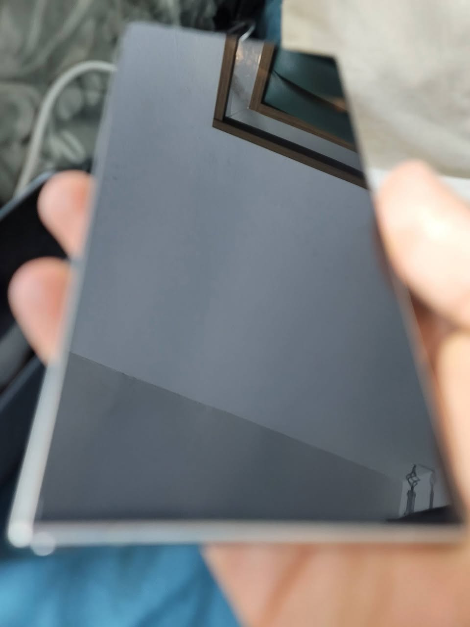السلام عليكم 
جهاز s24 ultra 256 جديد مع الكارتون و كفرات لون مميز مابيه اي شخوط او خلل بالنظام
ممفتوح مستخدم استخدام بسيط جداً
السعر 1100 مجال بسيط جدا للشراي 
مكاني بغداد الاعلام للتواصل على الواتس او رصيد فقط فيس ممتواجد 
***********
