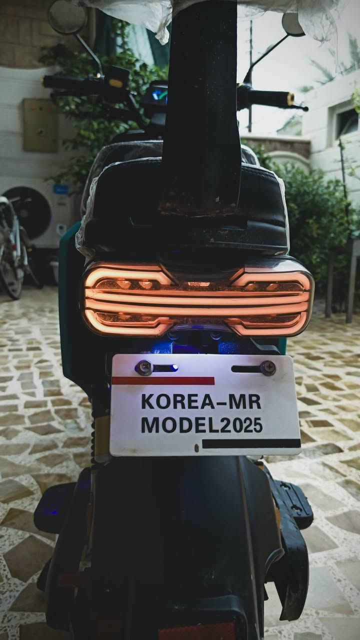 دراجه شحن R7 خمس بطاريات كامله من كلشي الدراجه جديده 
مستعمله شهرين بس اربع سرع لدات نهارية ملف1500نضام بارك بلاتوث 
نضام التشغيل كارت وبصمه ومفتاح حساسات سرقة قفل سيرن 
السعر 675 الف مكاني ديالى بعقوبة للاستفسار ***********
