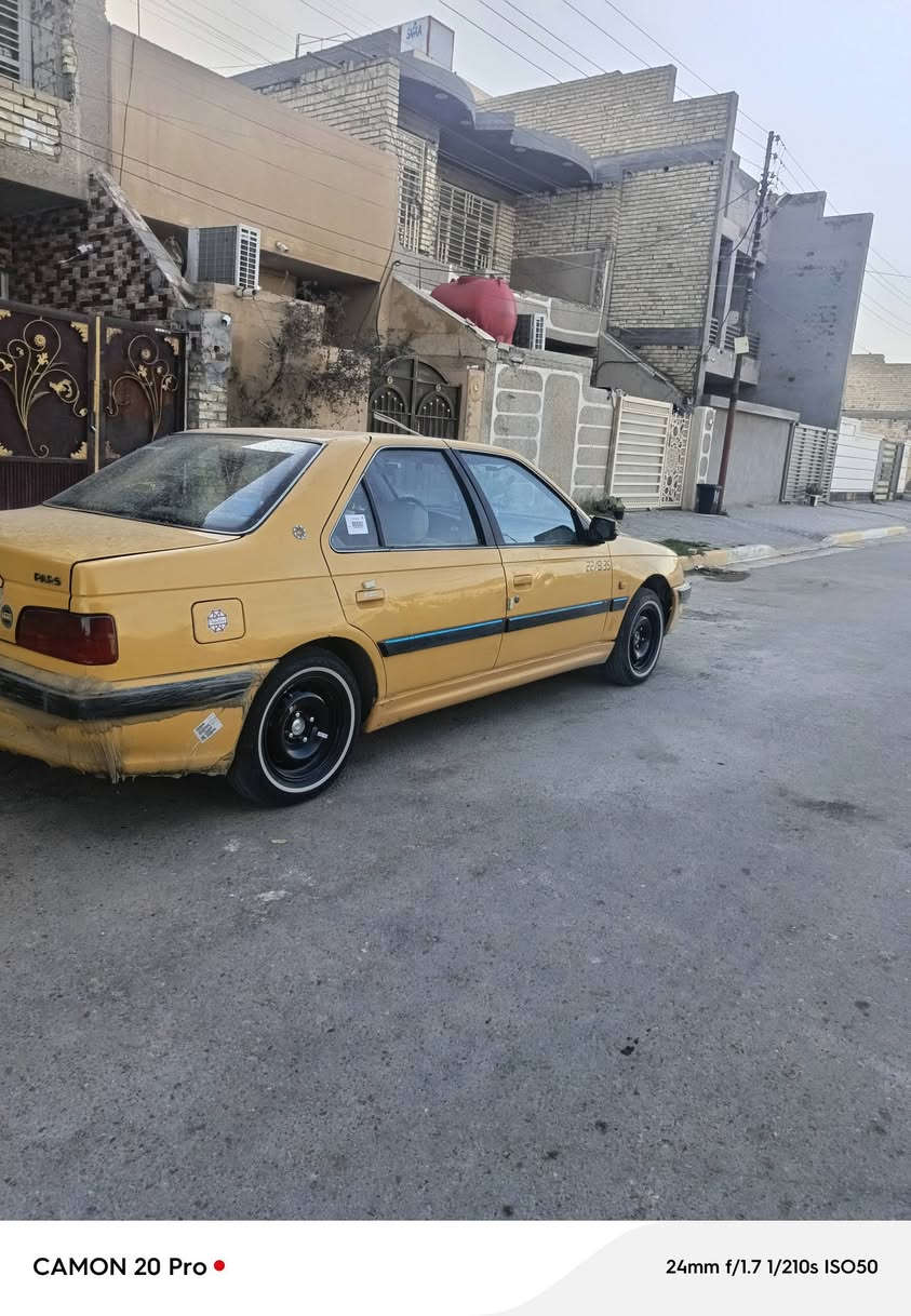 سلام عليكم بيجو بارص 15 سياره 
حلوه خير من الله بيه بس بنيد مبدال 
رقم بغداد السياره بسمي مكان السياره بغداد 
سعر السياره ب38 بيه مجال قليل ***********
