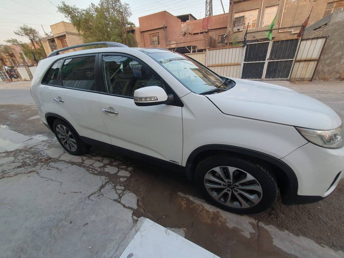 كيا سورنتو /خليجي الموديل 15
السعر: 160وبيها مجال 

فول مواصفات المحرك 6سلندر 3500

بانوراما طكتين 

تحكم استيرن 

تبريد تدفئه  

يدات نيكل

لدات امامي خلفي 

علامة السورنتو مضيئة بالدوسه

مري جانبيه شفط كهربائي

بصمات عدد 3

كشنات كهربائيه 

حساسات اماميه خلفيه 

كاميرا خلفيه 

نضام ايكو اقتصادي

 3قطع تبريد 

سبعه راكب

وبعد بيها هواي مواصفات حلوة

السياره ضربتها صفحه وبنيد + سونار موجود 

العنوان:  السماوة 

للاستفسار:  *********** 

متواجد واتساب
