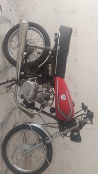 دراجة • كلك ٢٠٠ • للبيع