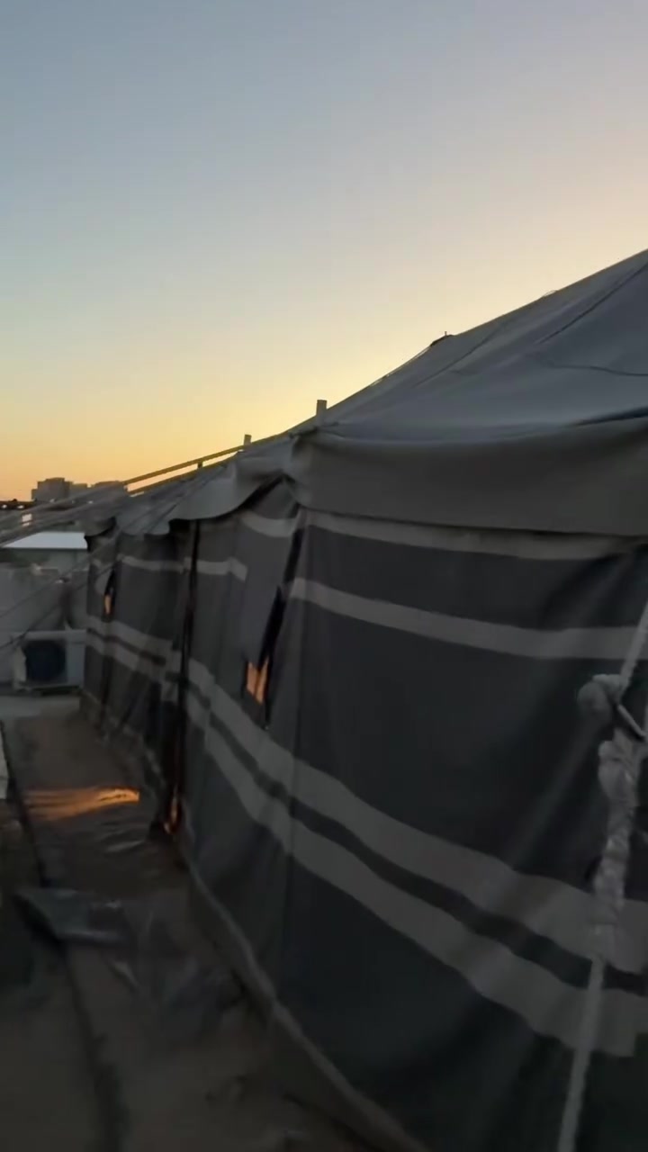 ⛺️ خيمة ملكي للبيع — بحالة جيدة
🔹 القياس: 8 × 5 متر  
🔹 القماش: 3 طبقات عزل  
🔹 الاستخدام: موسم واحد فقط 
📍 الموقع: بغداد / البياع  
🚚 التوصيل: متوفر إلى جميع المحافظات  

💰 السعر: 850 ألف  
(وبيه مجال للشراي وتدلل)
📞 للتواصل:  
***********
