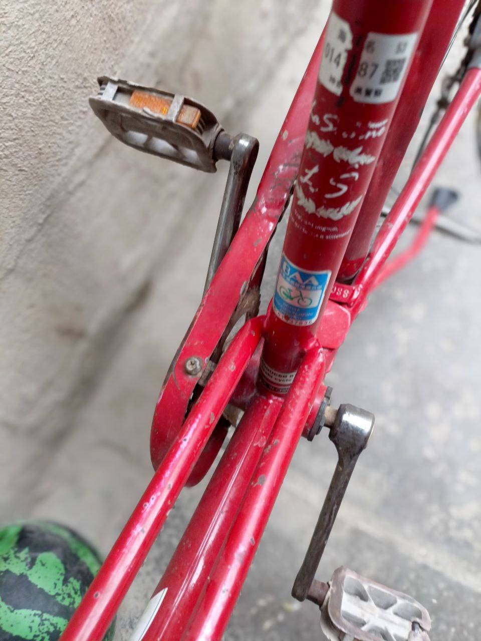 بايسكل نضيف للبيع حجم 26 تايرات جديد و جوابه جديد و كشن جديد كلشي مابي اي نقص مابي فقط جاملغ امامي شراي حط سعرك و تدلل مكاني بغداد الامين الثانيه


**إذا كنت صاحب هذا الإعلان وتريد حذفه لأي سبب، رجاءا أرسل رسالة إلى الدعم الفني**