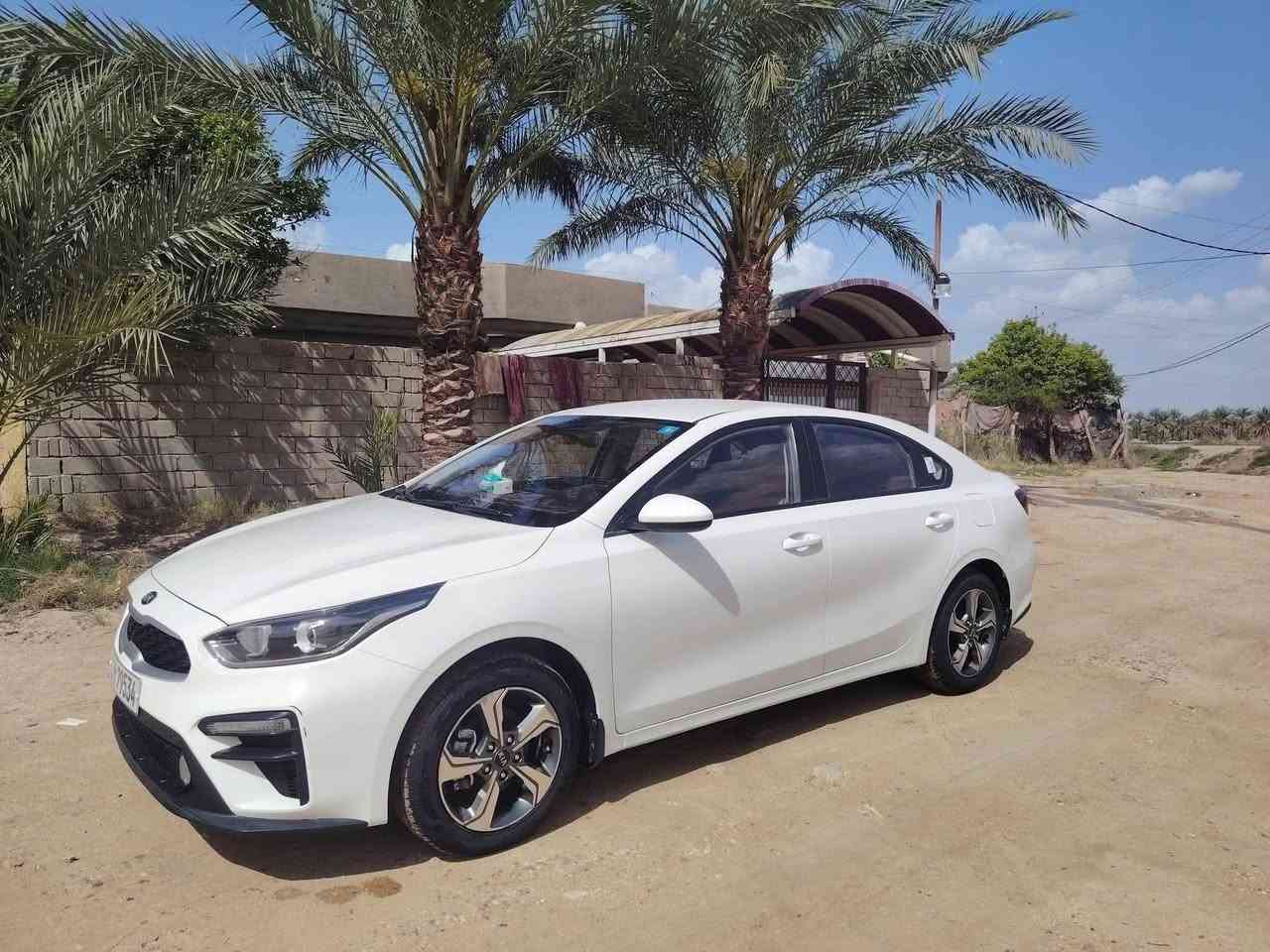 سلام عليكم سيراتو 2020 رقم بغداد بأسمي ماشيه 66الف حقيقي شرط الفحص  بيها بارد طرف جاملغ ايمن امامي+دعاميه اماميه تبدليل اصليه وكاله  السعر 145وبيها مجال مكانها حله ابي غرق
الاستفسار الاتصال ***********
